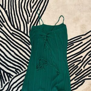 Elegant Green Sleeveless Dress